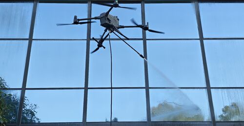 Τελευταίες ειδήσεις της εταιρείας για Νέα αναβάθμιση. Το καθαριστήρα 6ης γενιάς της MYUAV προσφέρει μια καθαρότερη και πιο φιλική προς το περιβάλλον εμπειρία καθαρισμού του τοίχου κουρτίνας